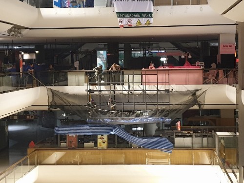 LEDเซ็นทรัลปิ่นเกล้า ๒๐๐๒๒๓ 0009