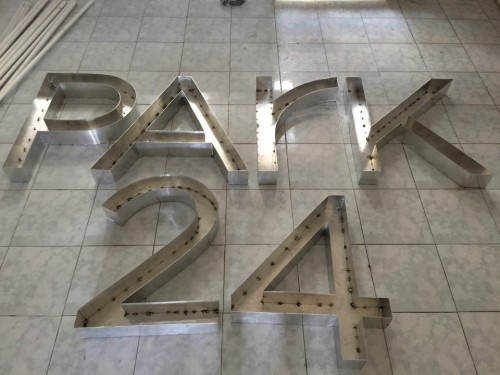 Park 24 สุขุมวิท 24 200527 0014